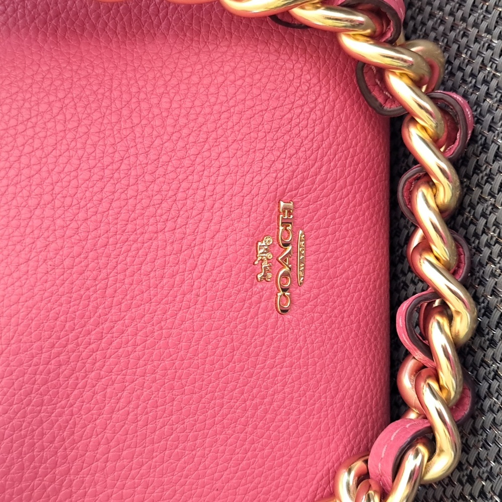 NEW Coach Mia Pink Pebble Leather with Gold Chain Shoulder Bag NEW w Tags - Picture 2 of 14